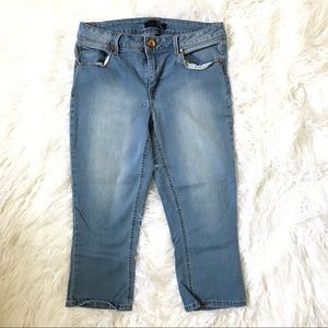 1822 Denim Crops